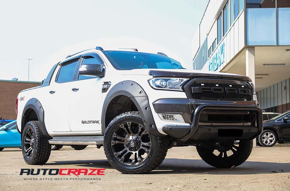 FORD-RANGER-VAPOR-MATTE-BLACK